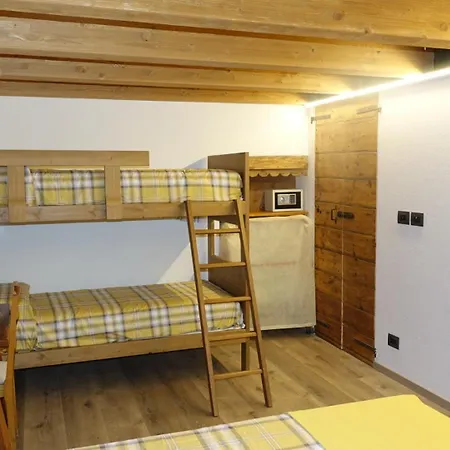 Pila La Taverna Peroulaz Apartament *